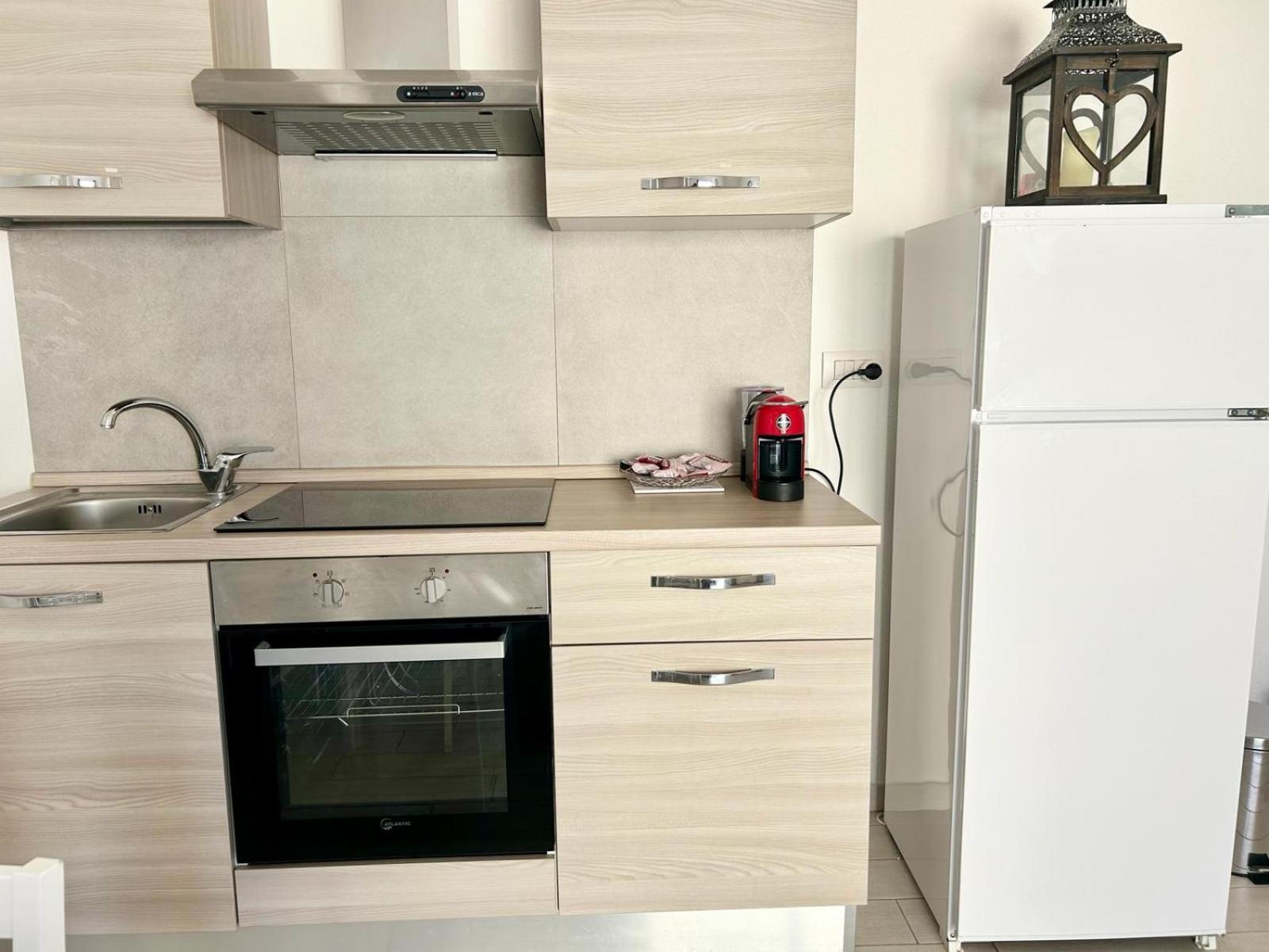 Appartamento Incantevole Con Piscina بالاو المظهر الخارجي الصورة